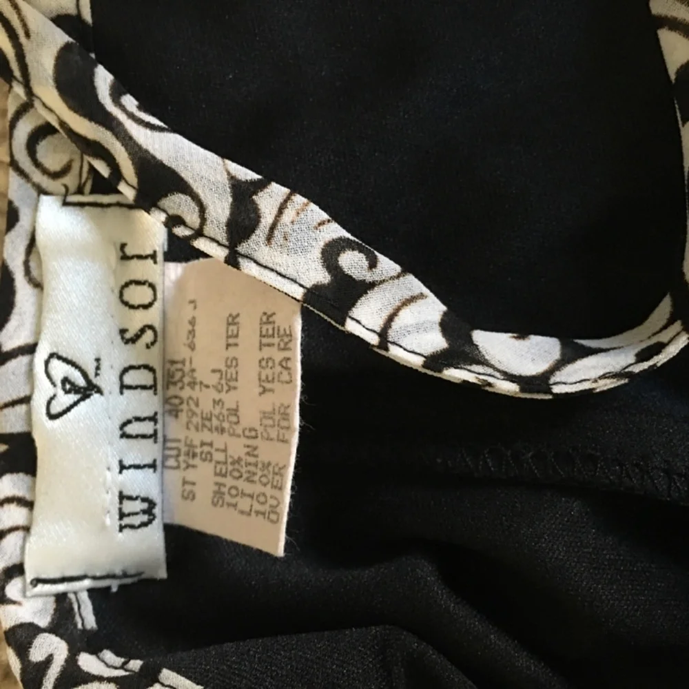 Windsor Ladies/Juniors Elegant Black-White Dress. Size 7 - Picture 7 of 7